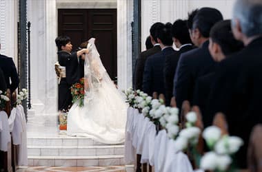 写真：洋装人前式